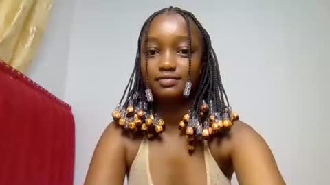 Snapshot of alora_bby chatting on November 2025 05:40:01 AM Elly online show from November 2025 05:40:01 AM