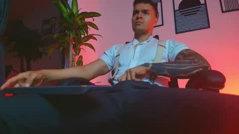 alpha_dominus_ online show from April 2026 03:29:02 AM