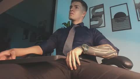 alpha_dominus_ online show from July 2026 03:31:02 AM