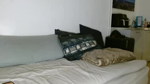 alphahung23 online show from December 2025 06:19:01 AM