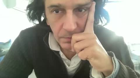 Snapshot of alphandre chatting on January 2025 06:35:02 AM AlphAndre online show from January 2025 06:35:02 AM