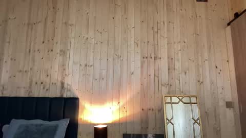 Jhonny online show from March 2026 04:39:02 AM