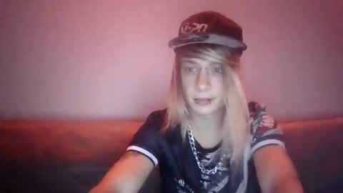 Snapshot of altboy010 chatting on September 2025 09:15:01 PM altboy010 online show from September 2025 09:15:01 PM