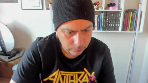 alucard_col666 online show from June 2026 12:51:01 PM