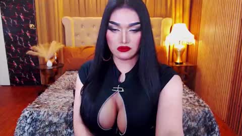 Alura Jhenson online show from September 2025 07:25:01 PM