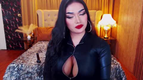 Alura Jhenson online show from September 2025 07:14:01 PM