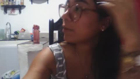 Snapshot of aly826805 chatting on September 2025 03:19:02 AM analia online show from September 2025 03:19:02 AM