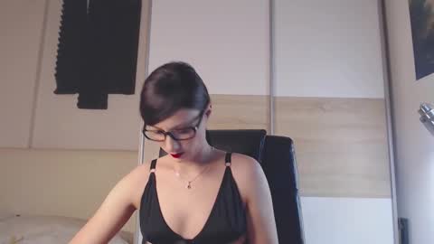 Alice online show from February 2025 02:01:01 PM