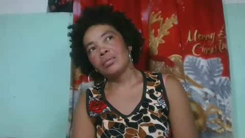 alypierette online show from November 2025 06:59:02 PM