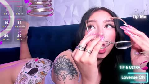 Snapshot of alys_molly chatting on January 2025 02:12:02 PM sopie online show from January 2025 02:12:02 PM