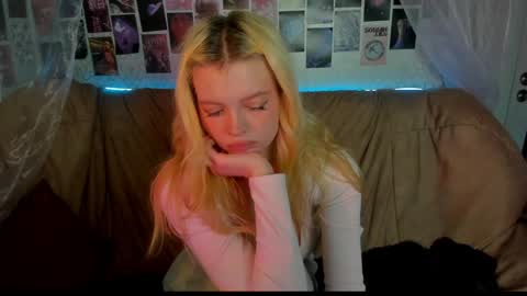 Alysa   7GMT  online show from March 2026 01:31:02 AM