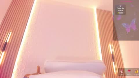 alyssa online show from December 2025 06:54:02 AM