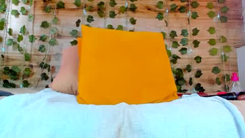 alyssia online show from February 2025 03:53:01 PM