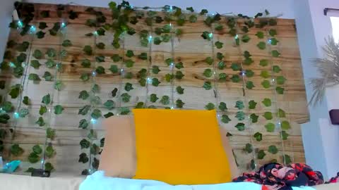 alyssia online show from March 2025 12:57:02 PM