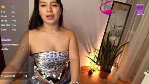 alyssia wolds online show from September 2025 12:03:02 AM