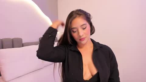 AlyxxJane ----Connected from online show from October 2025 12:39:01 PM