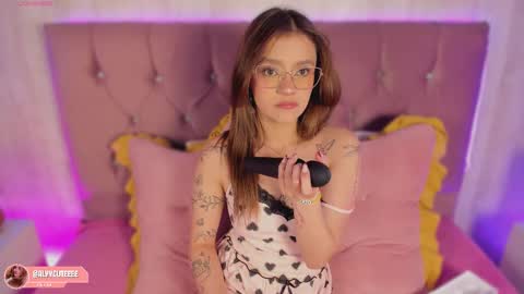 Alyy online show from March 2026 08:41:02 PM