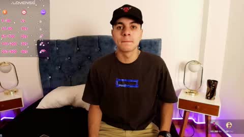 Snapshot of amadeo_wild chatting on December 2024 03:06:01 PM Amadeo Wild online show from December 2024 03:06:01 PM