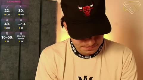 Snapshot of amadeo_wild chatting on December 2024 06:46:01 PM Amadeo Wild online show from December 2024 06:46:01 PM