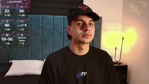 Snapshot of amadeo_wild chatting on January 2025 09:23:02 AM Amadeo Wild online show from January 2025 09:23:02 AM