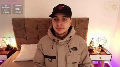 Snapshot of amadeo_wild chatting on January 2025 03:20:01 PM Amadeo Wild online show from January 2025 03:20:01 PM