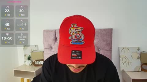 Snapshot of amadeo_wild chatting on October 2025 04:08:01 PM Amadeo Wild online show from October 2025 04:08:01 PM