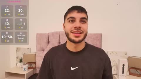 Snapshot of amadeo_wild chatting on October 2025 04:24:02 PM Amadeo Wild online show from October 2025 04:24:02 PM