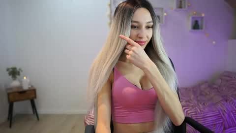 Amai  Liu online show from March 2025 07:03:02 PM