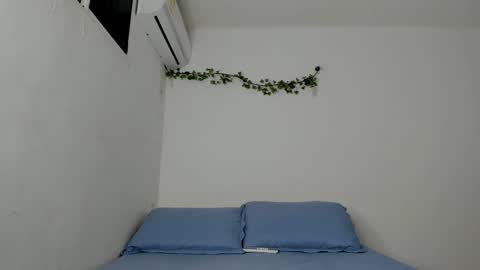 AMAIA online show from October 2025 07:41:01 PM