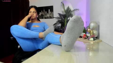 anny online show from December 2025 02:29:01 AM