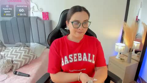 Hi Im AmaiaHelp me reach 100 likes online show from April 2026 07:03:02 PM