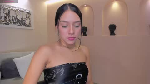 Amalia cruss online show from March 2026 09:51:02 PM