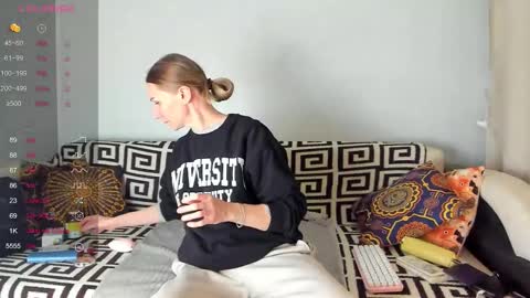 Snapshot of amalia_mio chatting on December 2025 11:06:02 AM Amalia online show from December 2025 11:06:02 AM