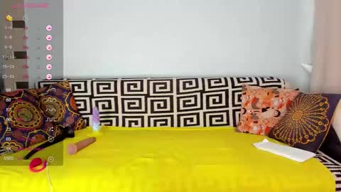 Snapshot of amalia_mio chatting on February 2026 08:13:01 AM Amalia online show from February 2026 08:13:01 AM