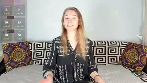 Snapshot of amalia_mio chatting on June 2026 08:27:02 AM Amalia online show from June 2026 08:27:02 AM