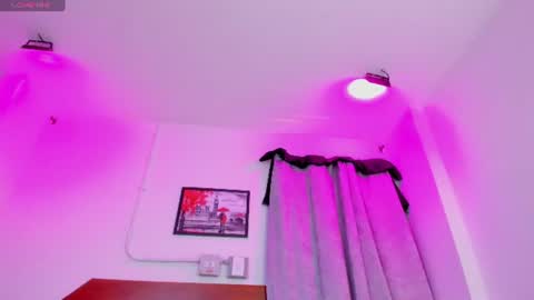 amanda29_ online show from July 2026 07:05:02 PM