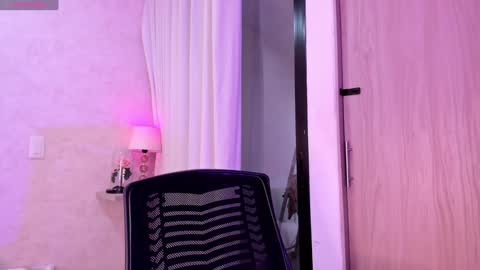 Luisa online show from January 2025 11:15:02 PM