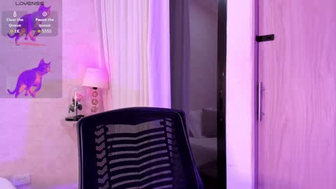 Luisa online show from January 2025 01:11:01 AM