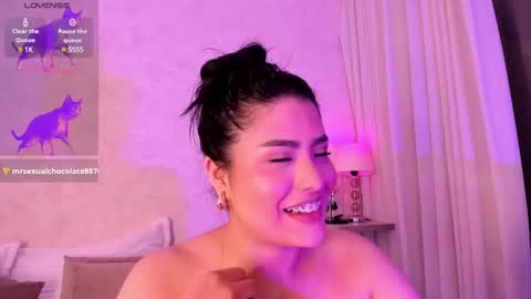 Luisa online show from February 2025 01:56:01 AM