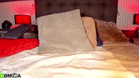 diana        Private is Open online show from October 2025 08:40:02 PM