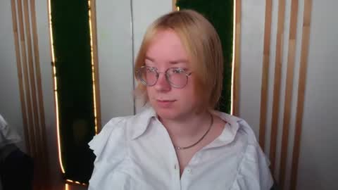 Hi im Amanda online show from July 2026 12:22:02 PM