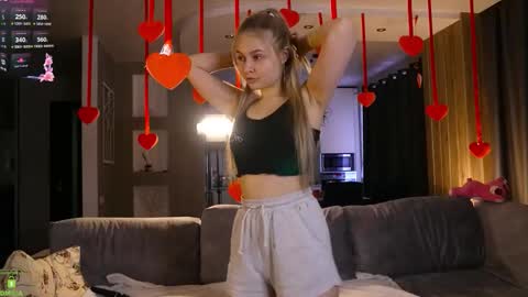     online show from February 2026 04:31:01 AM