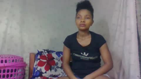 Snapshot of amandaaa25 chatting on October 2025 06:44:01 AM amandaaa25 online show from October 2025 06:44:01 AM