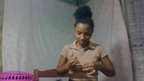 Snapshot of amandaaa25 chatting on October 2025 03:49:01 AM amandaaa25 online show from October 2025 03:49:01 AM