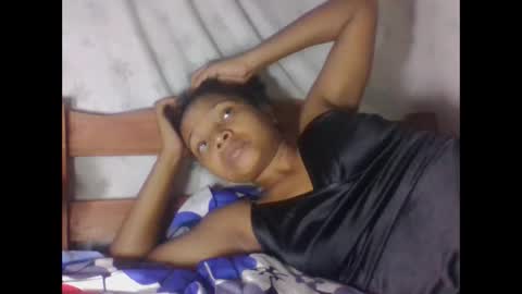 Snapshot of amandaaa25 chatting on October 2025 04:38:02 PM amandaaa25 online show from October 2025 04:38:02 PM