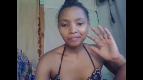 Snapshot of amandaaa25 chatting on October 2025 12:19:01 PM amandaaa25 online show from October 2025 12:19:01 PM