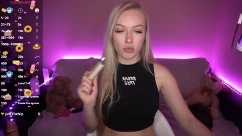 Amanda online show from January 2025 01:46:01 PM