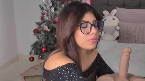 Snapshot of amandabrooks_18 chatting on November 2025 01:04:01 PM Amanda online show from November 2025 01:04:01 PM