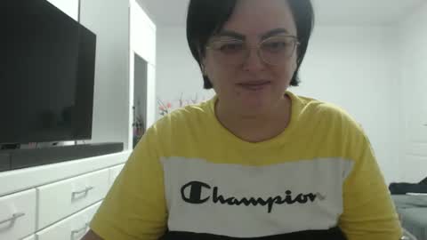 Snapshot of amandamuller1982 chatting on December 2024 12:01:02 AM Anda online show from December 2024 12:01:02 AM