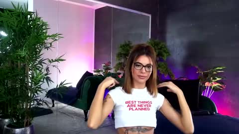 Amanda online show from March 2025 08:21:02 PM